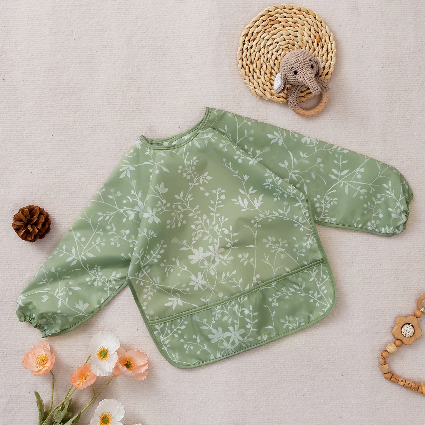 Waterproof Long-Sleeve Baby Feeding Bib – Full Coverage Smock