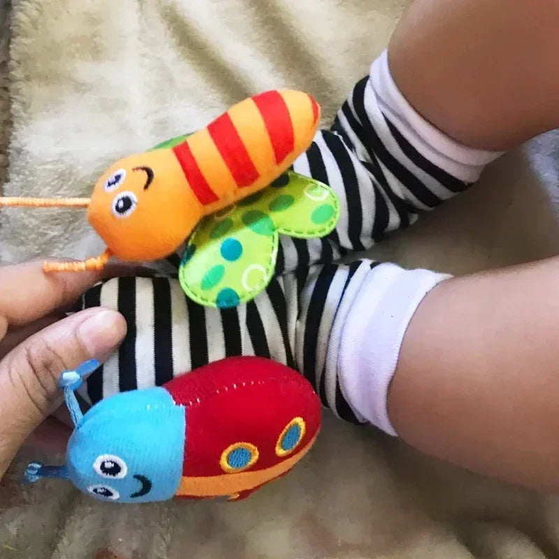 4-Piece Wrist Rattle & Foot Finder Set – Soft Sensory Baby Toy (0–12 Months